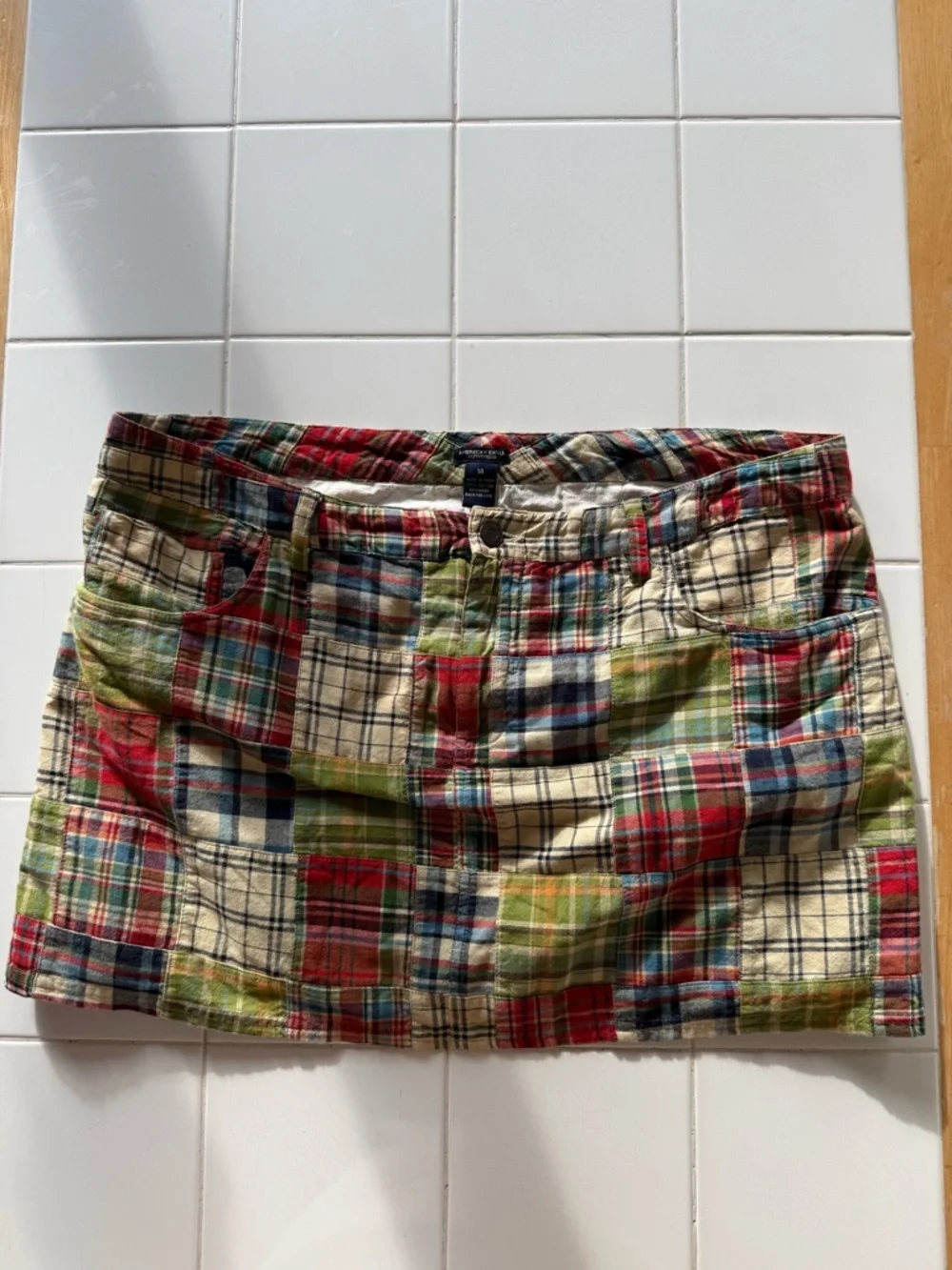 Vintage Y2K Plaid Patchwork Low Rise Mini Skirt Sz 14 American Eagle Outfitters - Picture 9 of 13